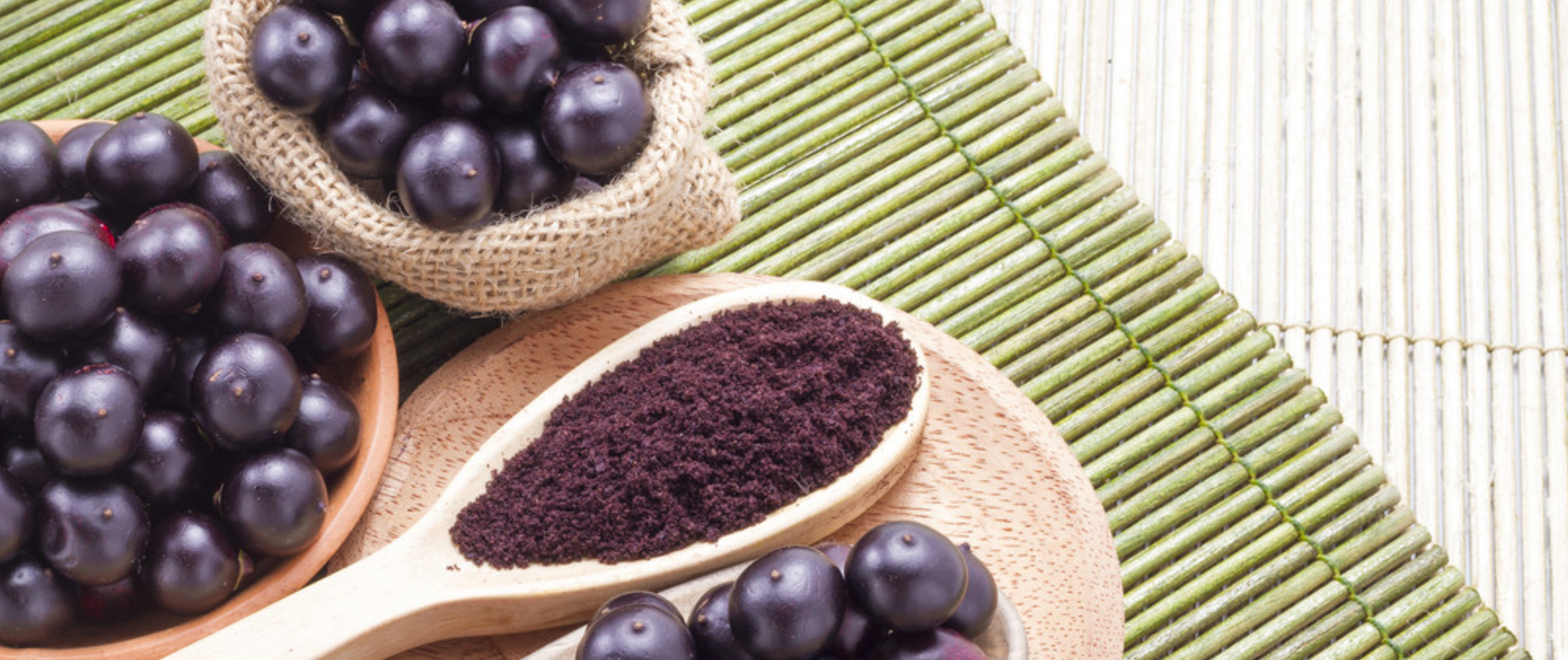 Açaí: the superfruit in the Pink Clay mask